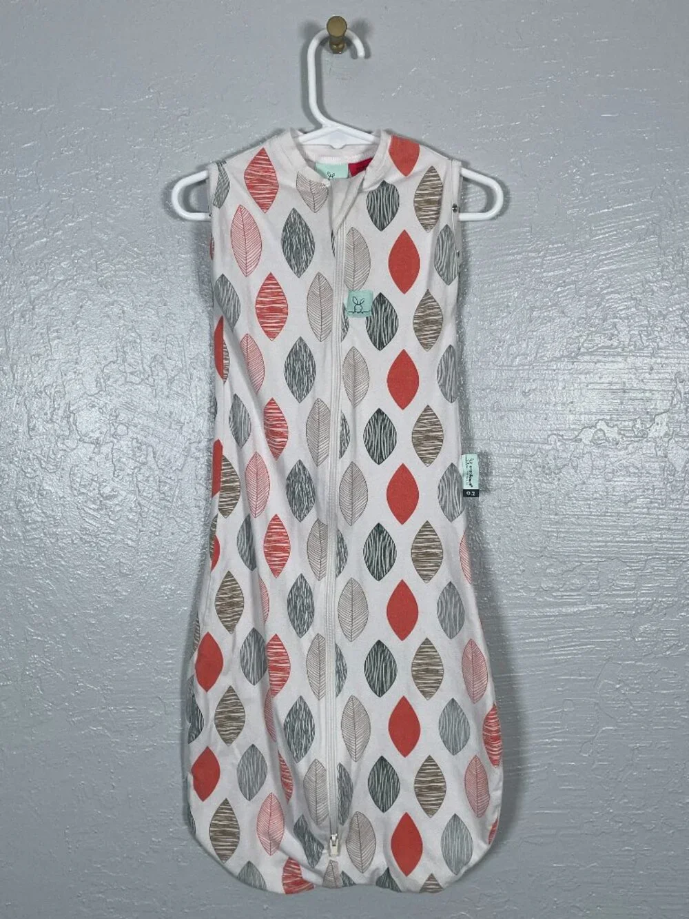 ergoPouch 3-12 Month Jersey Sleep Suit Sack 0.2 TOG Leaf Print Organic Cotton